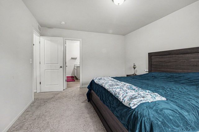 1646 Golfview Drive, Ypsilanti, MI 48198