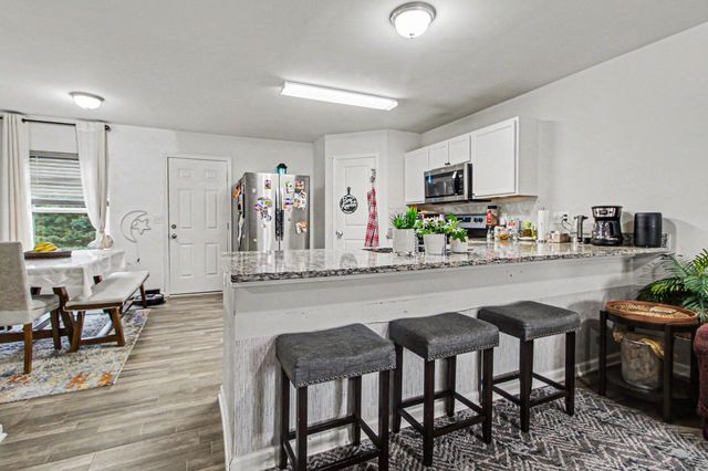 1646 Golfview Drive, Ypsilanti, MI 48198
