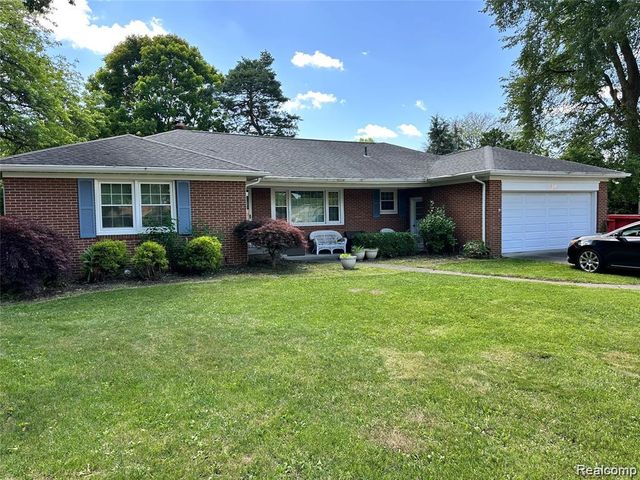 50 Shadyside Court, Saginaw, MI 48638