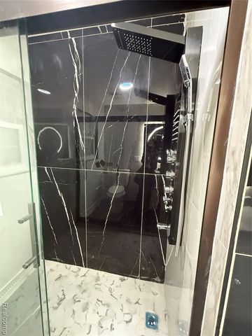 50 Shadyside Court, Saginaw, MI 48638