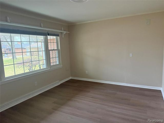 50 Shadyside Court, Saginaw, MI 48638