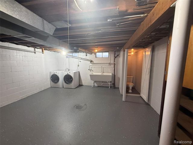 50 Shadyside Court, Saginaw, MI 48638