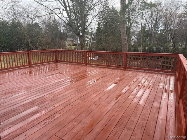 50 Shadyside Court, Saginaw, MI 48638