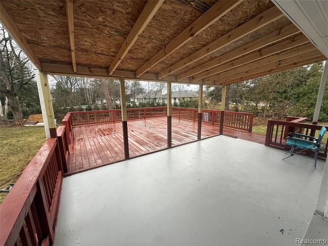 50 Shadyside Court, Saginaw, MI 48638