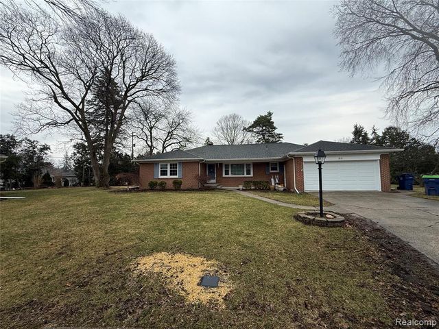 50 Shadyside Court, Saginaw, MI 48638