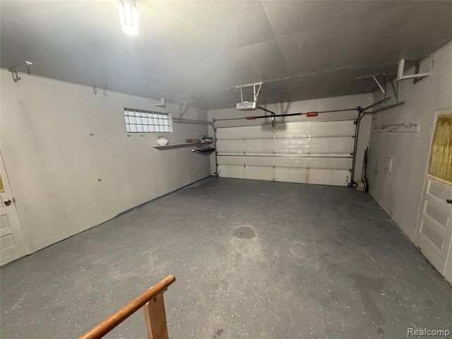 50 Shadyside Court, Saginaw, MI 48638