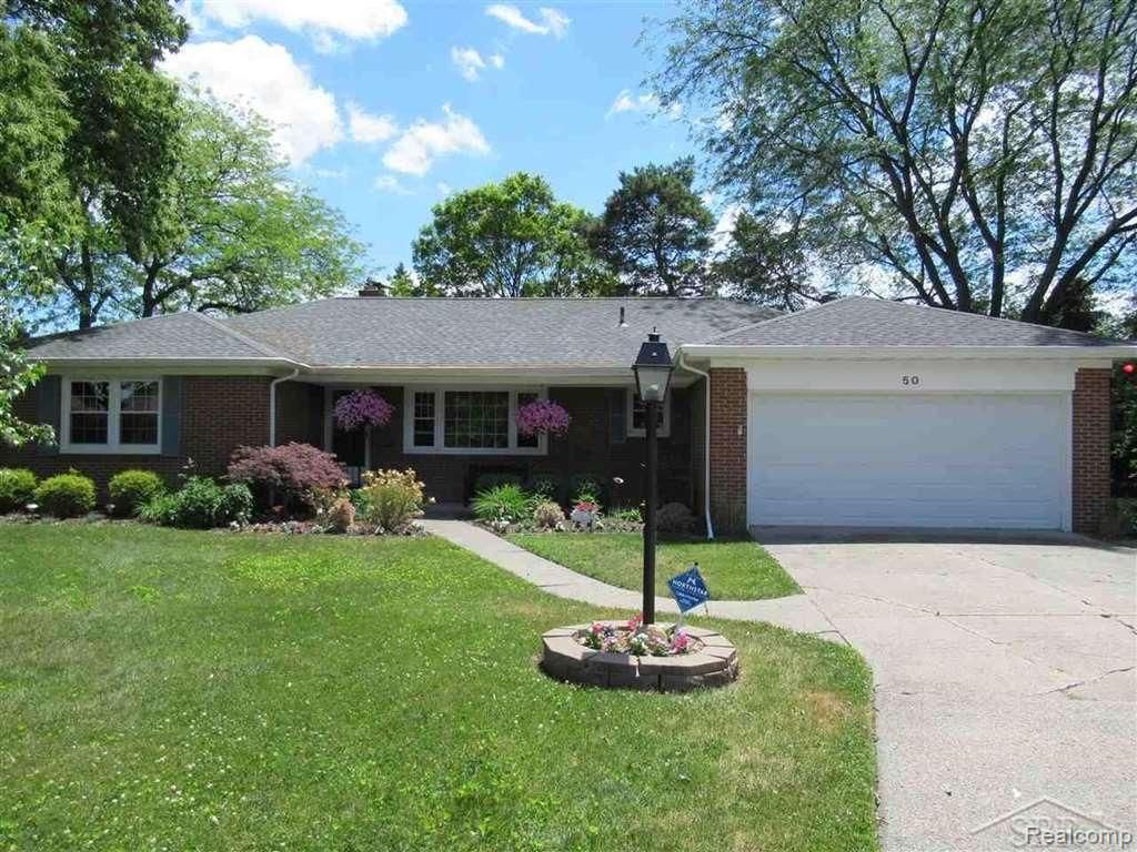 50 Shadyside Court, Saginaw, MI 48638