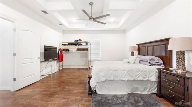 1210 Kestrel Drive, Edinburg, TX 78542