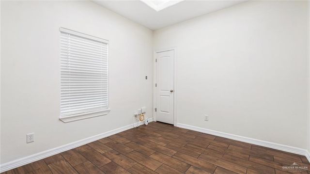 1210 Kestrel Drive, Edinburg, TX 78542