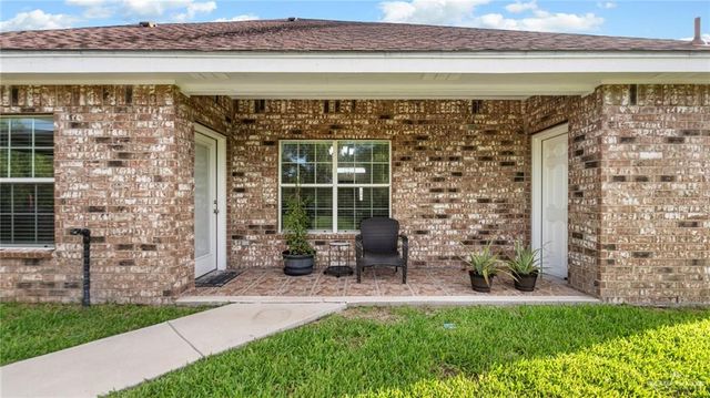1210 Kestrel Drive, Edinburg, TX 78542