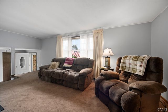 4362 Millwood Cir, Clay, NY 13090