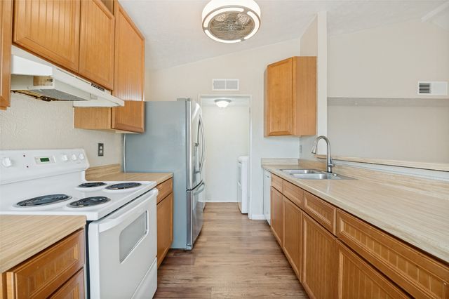 7305 Pineberry Road, Dallas, TX 75249