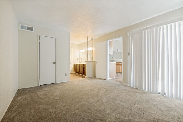 7305 Pineberry Road, Dallas, TX 75249