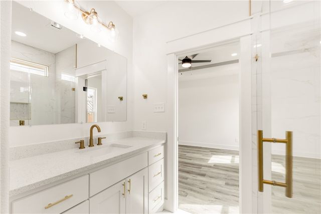 207 Lock Lane, Bryan, TX 77803