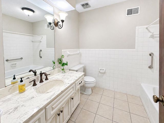 2148 RIVERDALE RD, Germantown, TN 38138