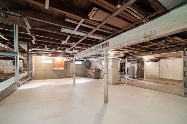 177 8th Street, Manistee, MI 49660