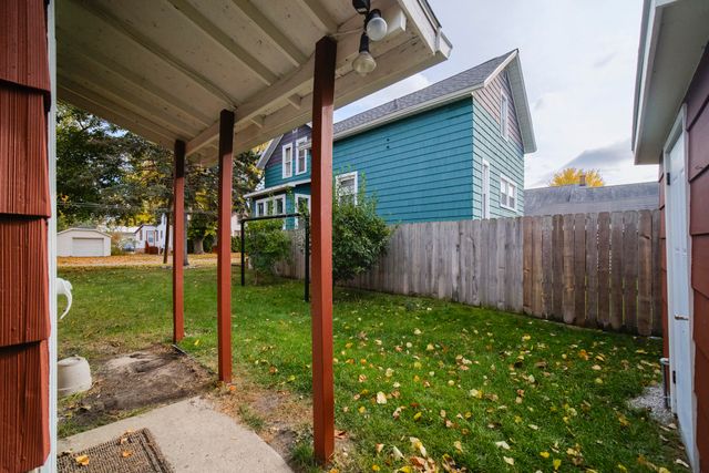 177 8th Street, Manistee, MI 49660