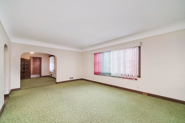 177 8th Street, Manistee, MI 49660