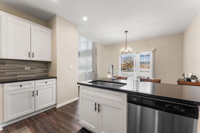 5547 Victoria Place, Crown Point, IN 46307