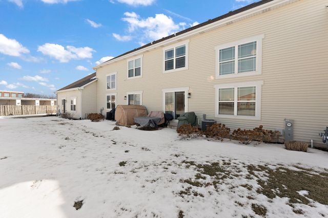 5547 Victoria Place, Crown Point, IN 46307