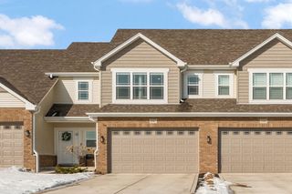 5547 Victoria Place, Crown Point, IN 46307