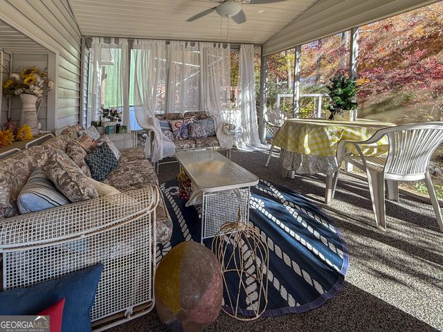 988 Mountain Shadows Drive, Cleveland, GA 30528