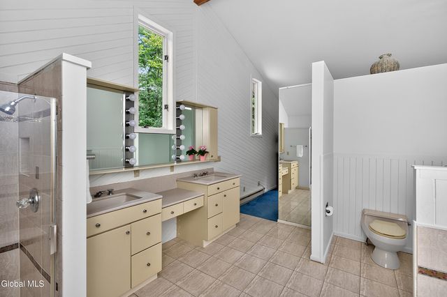 876 Heather Lane, Niskayuna, NY 12309
