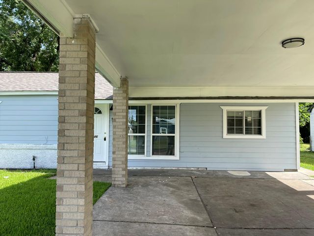 5746 Groveton Street, Houston, TX 77033