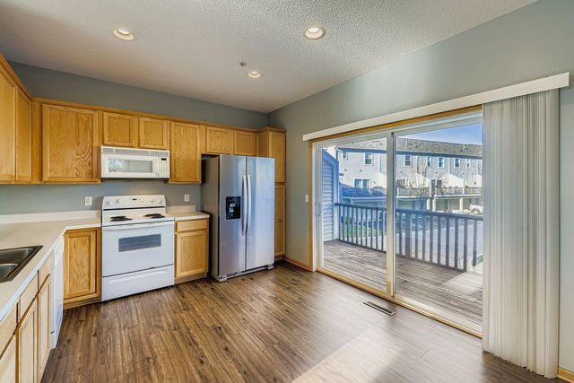 11305 Fergus Street NE F, Blaine, MN 55449