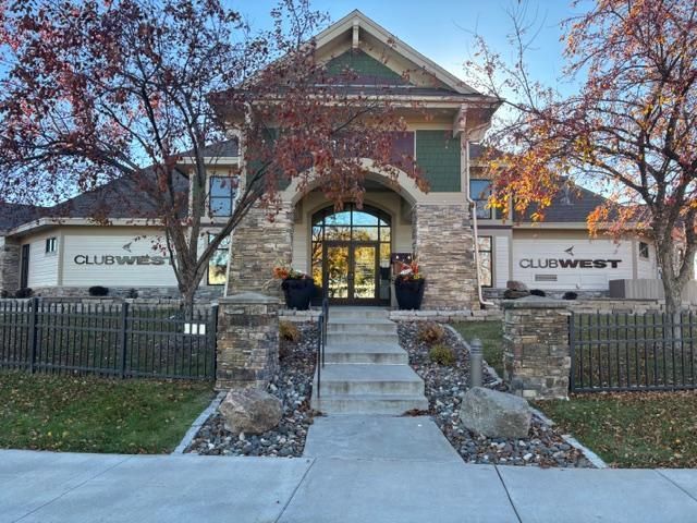 11305 Fergus Street NE F, Blaine, MN 55449