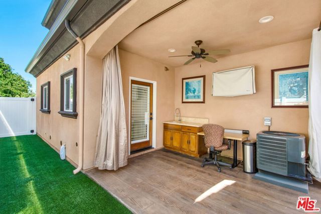 6522 Walker Avenue 7, Bell, CA 90201