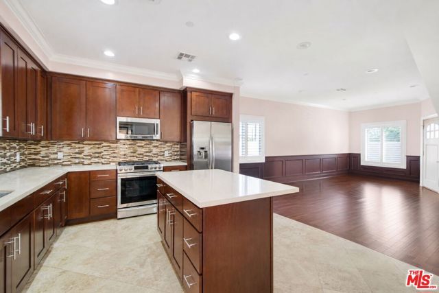 6522 Walker Avenue 7, Bell, CA 90201