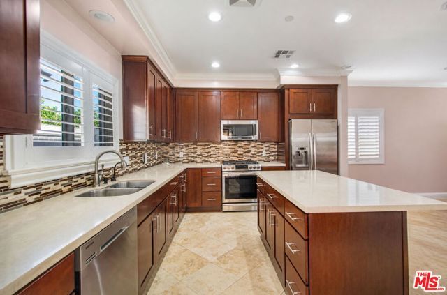 6522 Walker Avenue 7, Bell, CA 90201