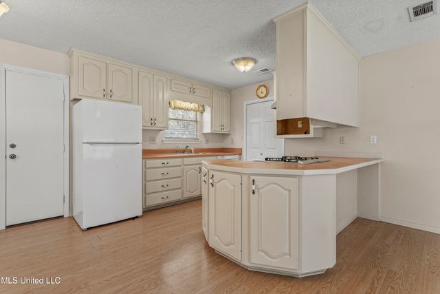 10200 Blossom Street, Vancleave, MS 39565