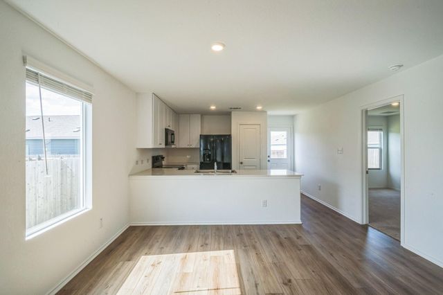 505 Sergeant Murphy RD, Jarrell, TX 76537