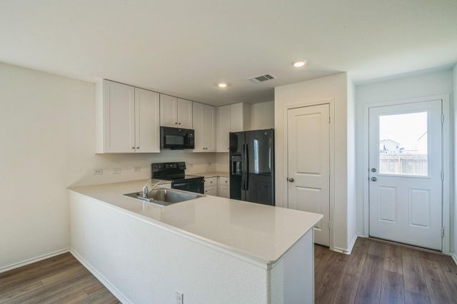 505 Sergeant Murphy RD, Jarrell, TX 76537