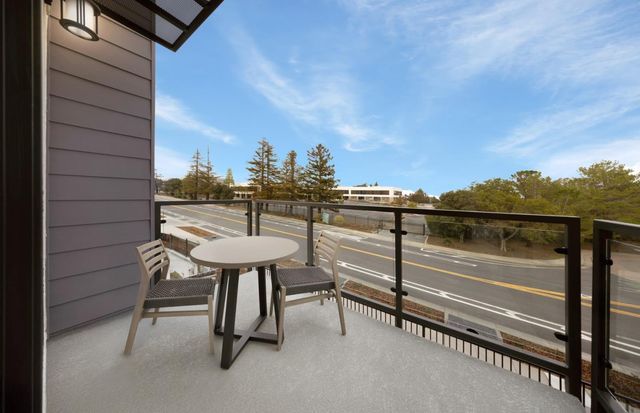 2322 Red Oak Court, San Mateo, CA 94403