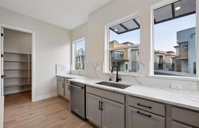 2322 Red Oak Court, San Mateo, CA 94403