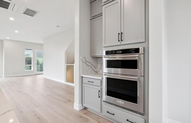 2322 Red Oak Court, San Mateo, CA 94403