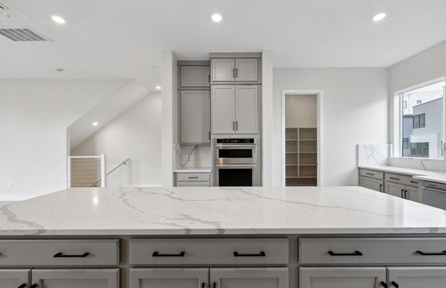 2322 Red Oak Court, San Mateo, CA 94403