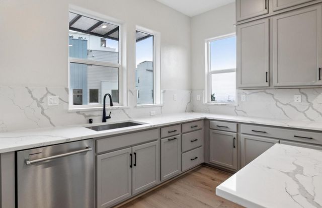 2322 Red Oak Court, San Mateo, CA 94403