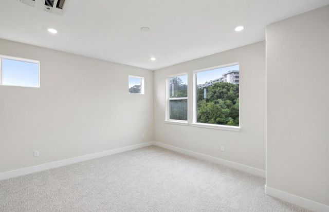2322 Red Oak Court, San Mateo, CA 94403