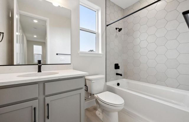 2322 Red Oak Court, San Mateo, CA 94403