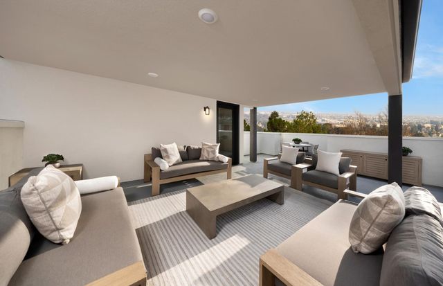 2322 Red Oak Court, San Mateo, CA 94403