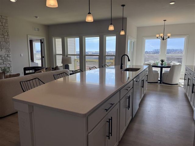 20803 W 188th Terrace, Spring Hill, KS 66083