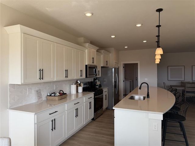 20803 W 188th Terrace, Spring Hill, KS 66083