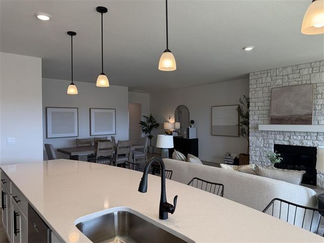 20803 W 188th Terrace, Spring Hill, KS 66083