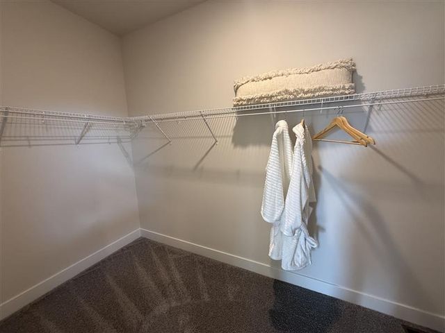 20803 W 188th Terrace, Spring Hill, KS 66083