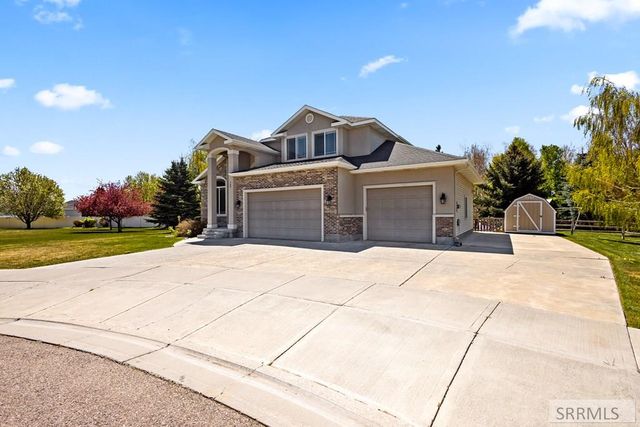 165 Fairhills Circle, Idaho Falls, ID 83401