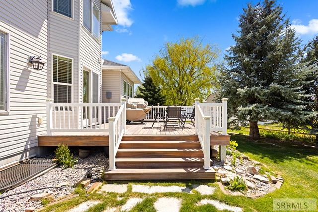 165 Fairhills Circle, Idaho Falls, ID 83401